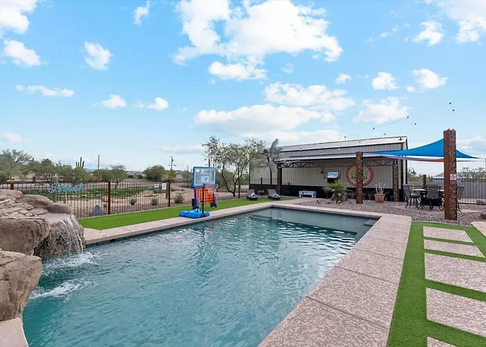 Dutchman Copper Ranch - Rooftop Patio, Heated Pool, Mtn Views, Waterslide Holiday home *