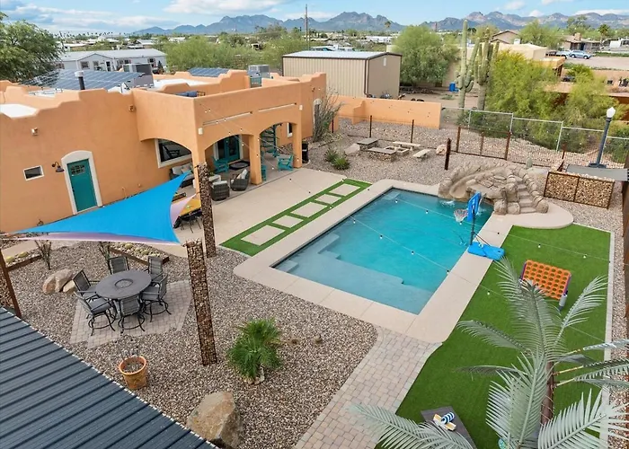 Dutchman Copper Ranch - Rooftop Patio, Heated Pool, Mtn Views, Waterslide Holiday home *