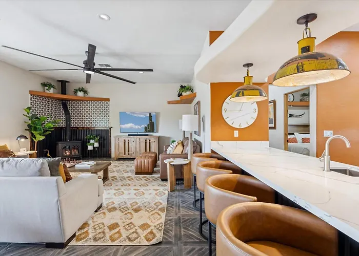 Dutchman Copper Ranch - Rooftop Patio, Heated Pool, Mtn Views, Waterslide * Apache Junction