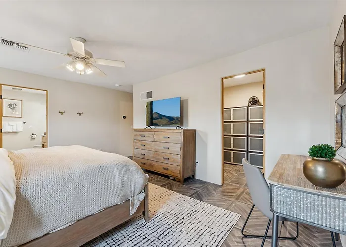 Dutchman Copper Ranch - Rooftop Patio, Heated Pool, Mtn Views, Waterslide Holiday home Apache Junction