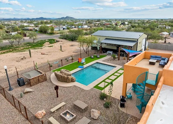 Dutchman Copper Ranch - Rooftop Patio, Heated Pool, Mtn Views, Waterslide Holiday home *