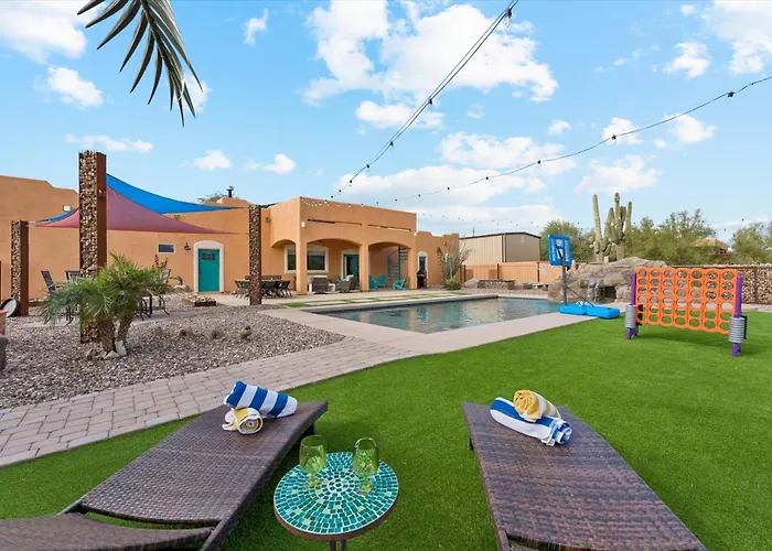 Dutchman Copper Ranch - Rooftop Patio, Heated Pool, Mtn Views, Waterslide Holiday home