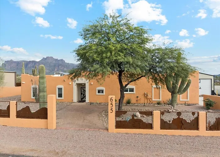 Dutchman Copper Ranch - Rooftop Patio, Heated Pool, Mtn Views, Waterslide Holiday home *