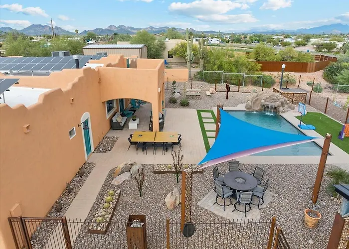 Dutchman Copper Ranch - Rooftop Patio, Heated Pool, Mtn Views, Waterslide Holiday home Apache Junction