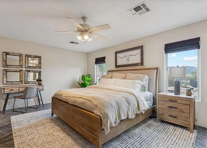 Dutchman Copper Ranch - Rooftop Patio, Heated Pool, Mtn Views, Waterslide * Apache Junction